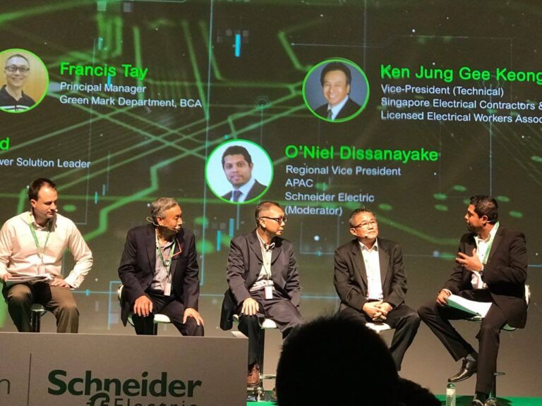 Schneider 2 Ken Jung Panel 768x576